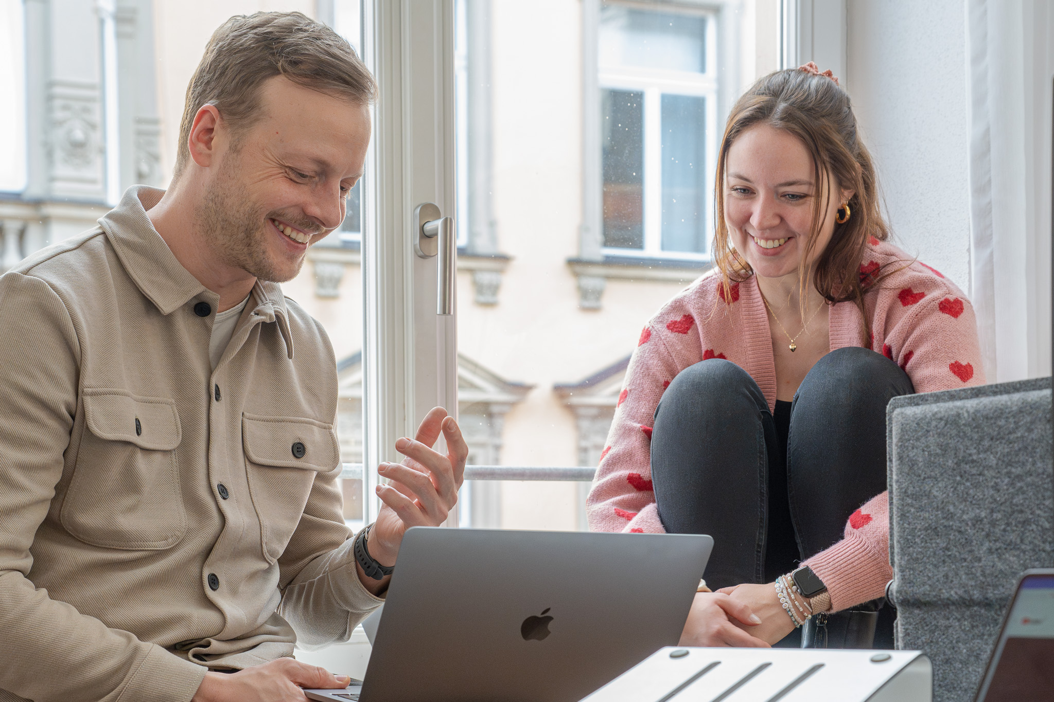 Die Zusammenarbeit in unseren Projektteams funktioniert schnell und auf den Kunden abgestimmt.